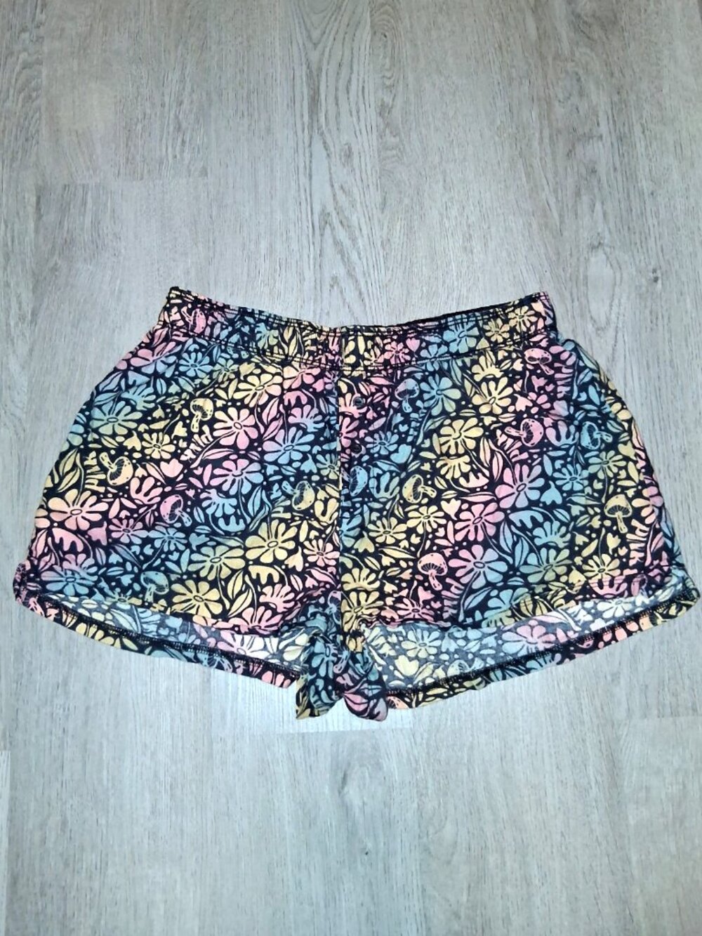 Victoria's Secret PINK Boxy Sleep Shorts Pajama Lounge Size XS Mushrooms Floral